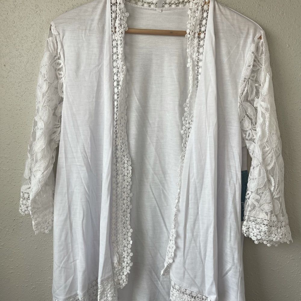 NWT Passport Women’s Cardigan Top Size Large